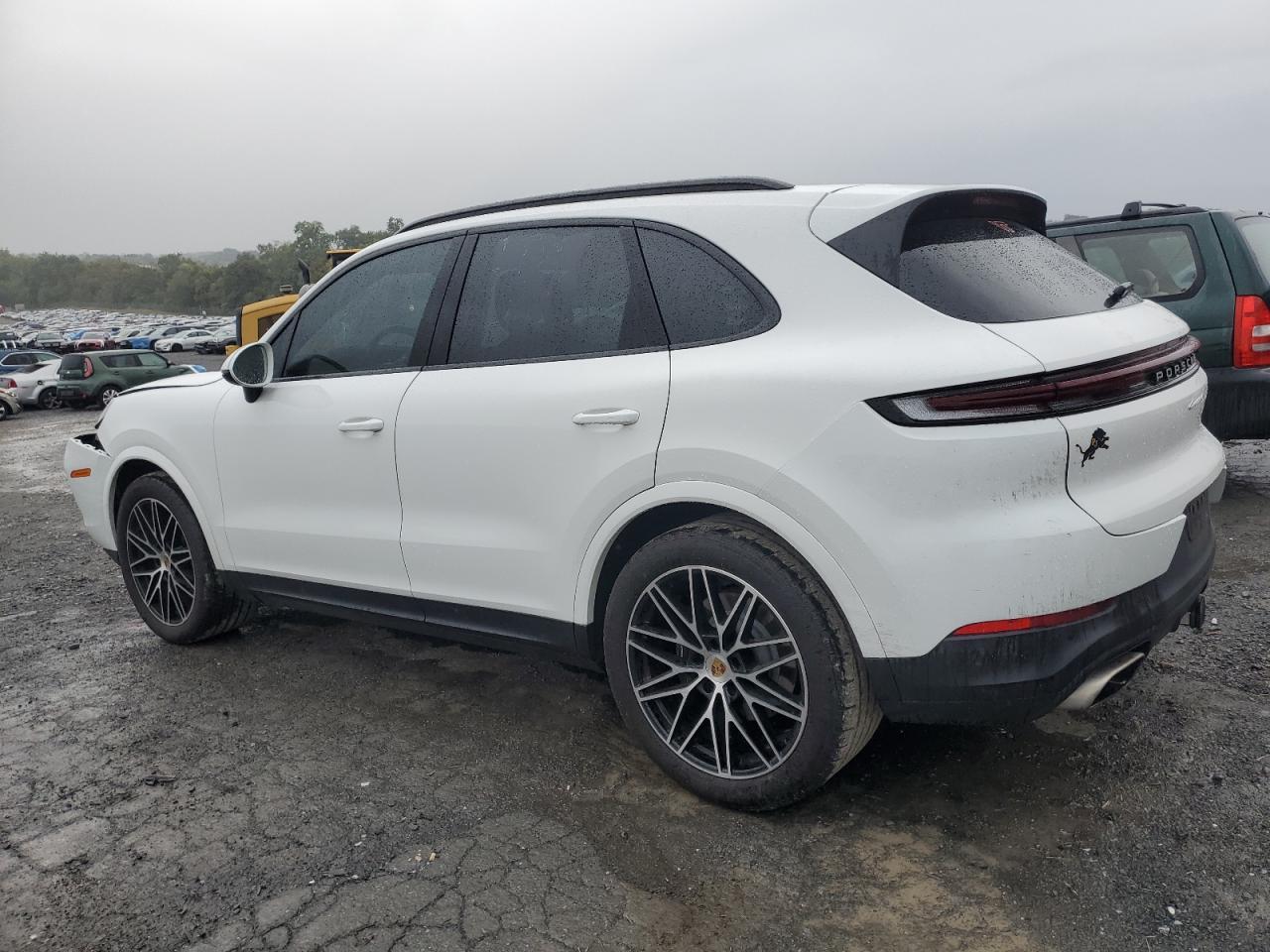 2024 PORSCHE CAYENNE