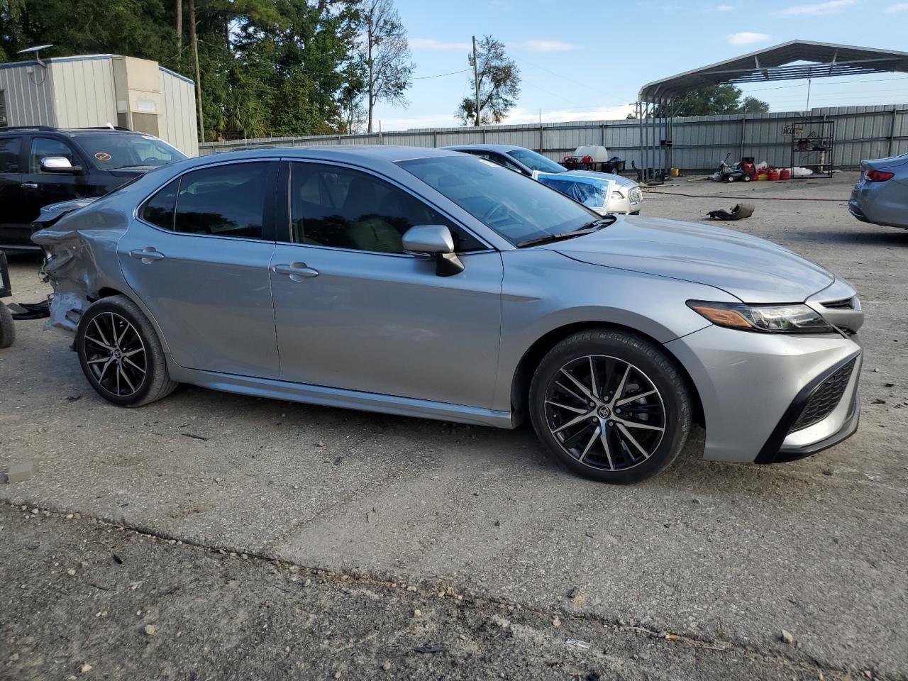 2024 TOYOTA CAMRY