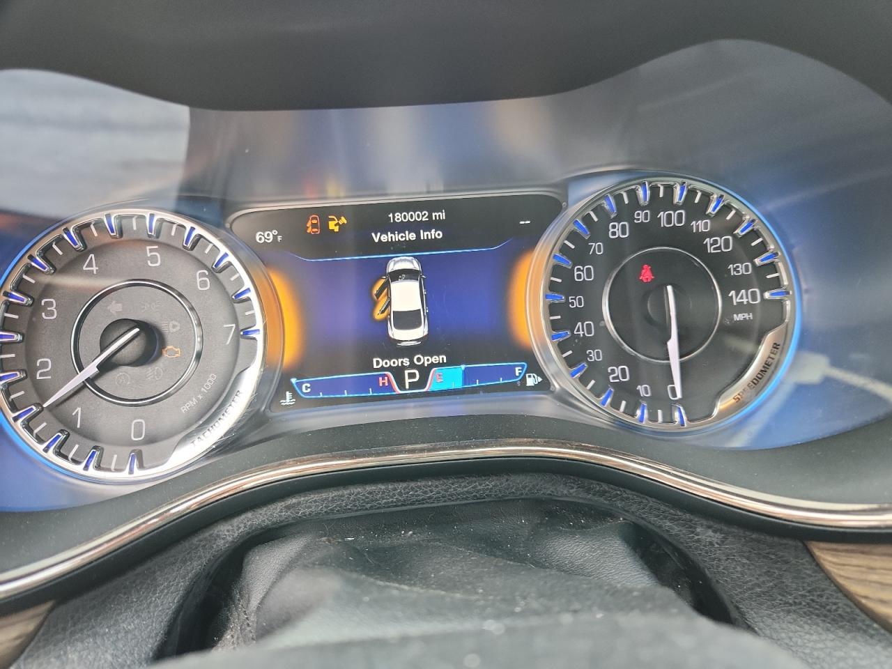 2015 CHRYSLER 200
