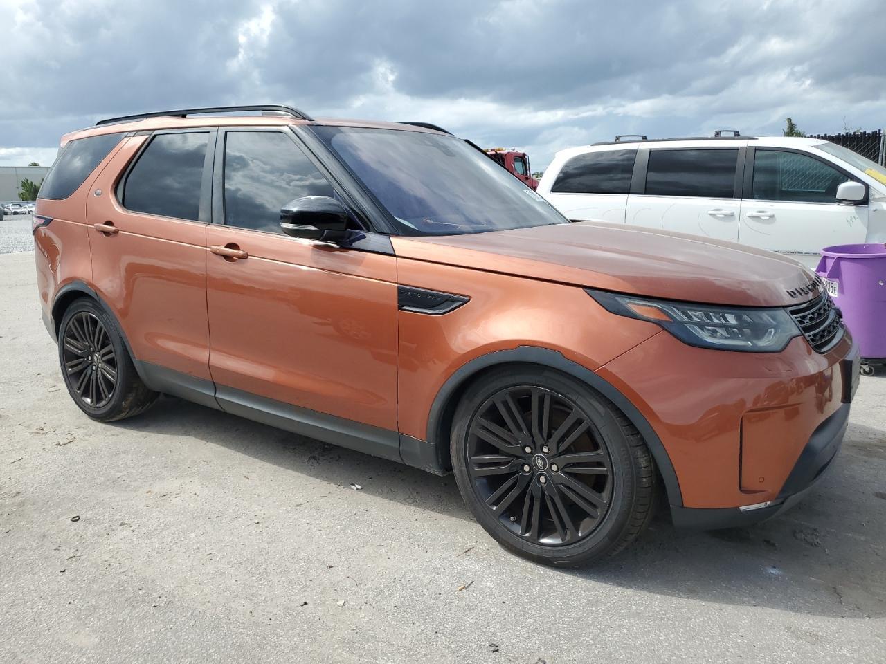 2017 LAND ROVER Discovery