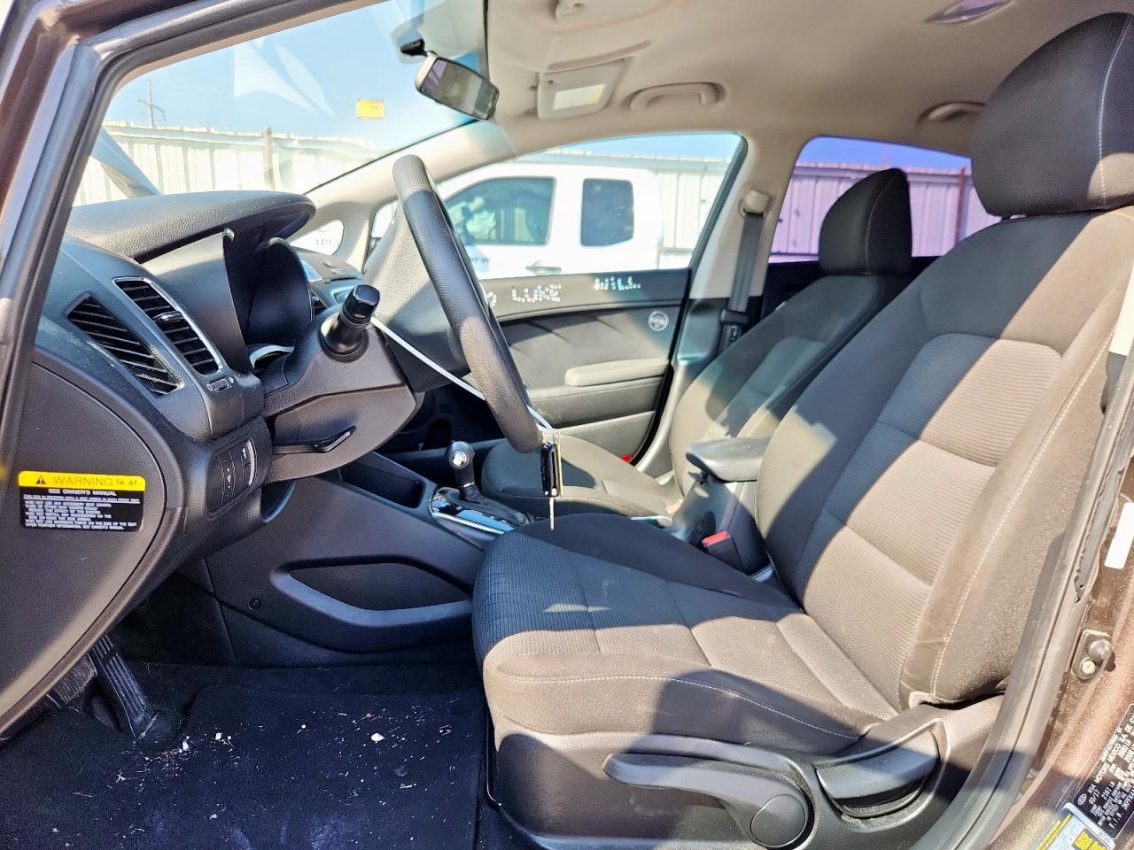 2017 KIA FORTE