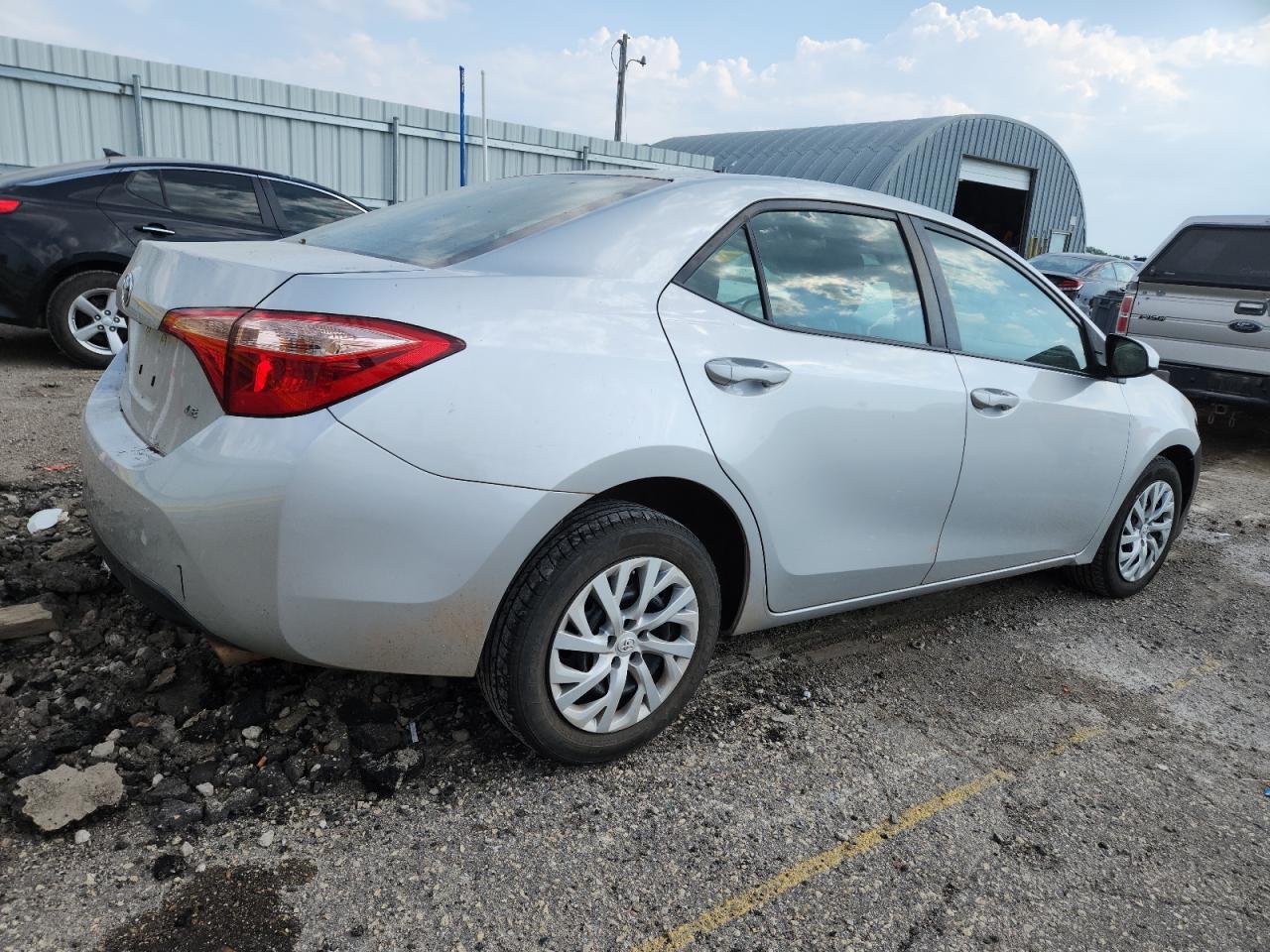2019 TOYOTA COROLLA