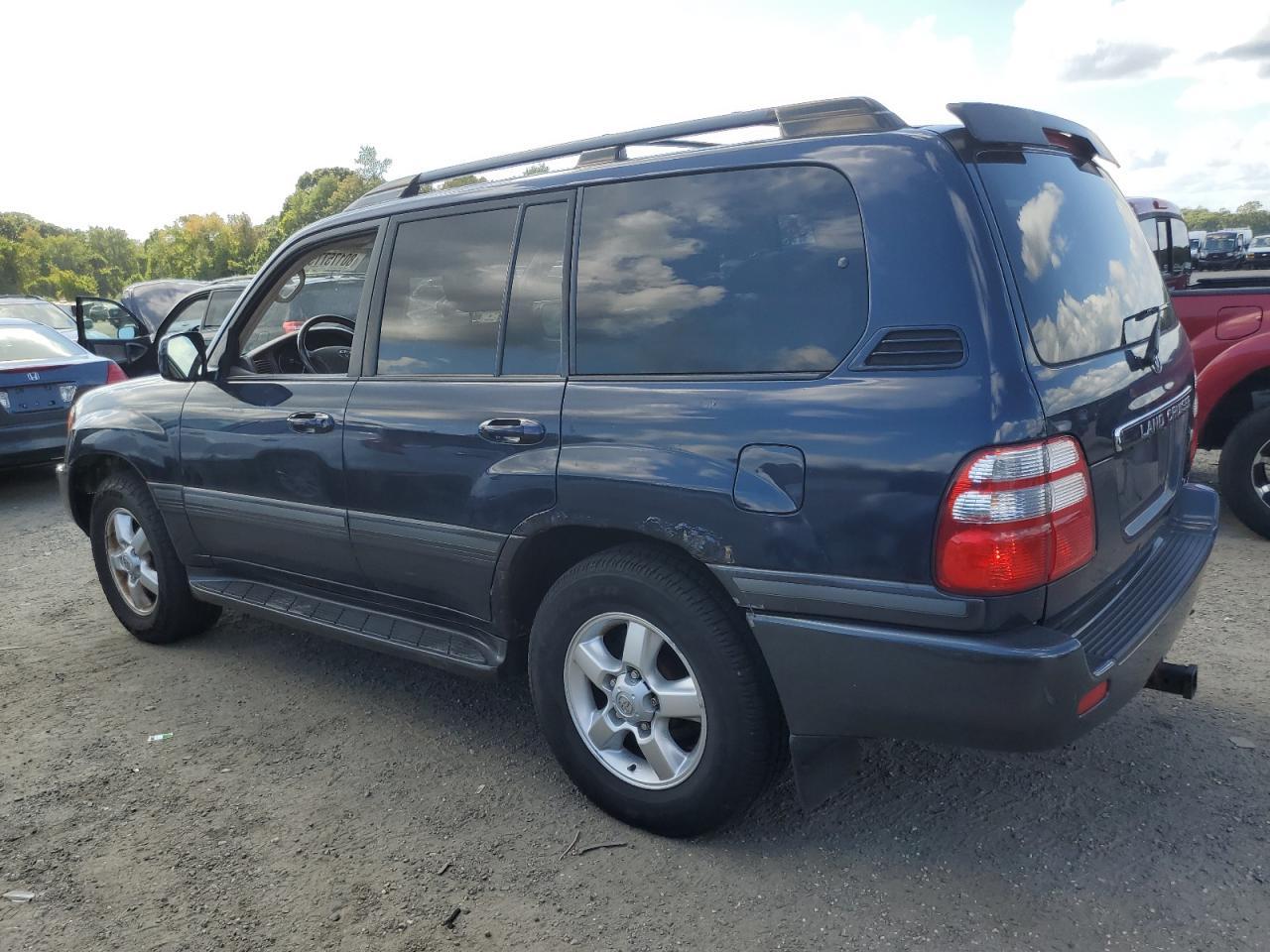 2004 TOYOTA LAND CRUISER
