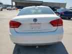 2013 VOLKSWAGEN Passat
