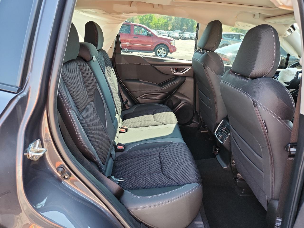 2022 SUBARU FORESTER