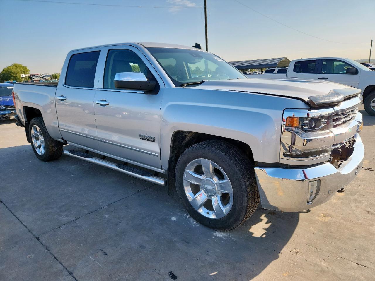 2018 CHEVROLET Silverado