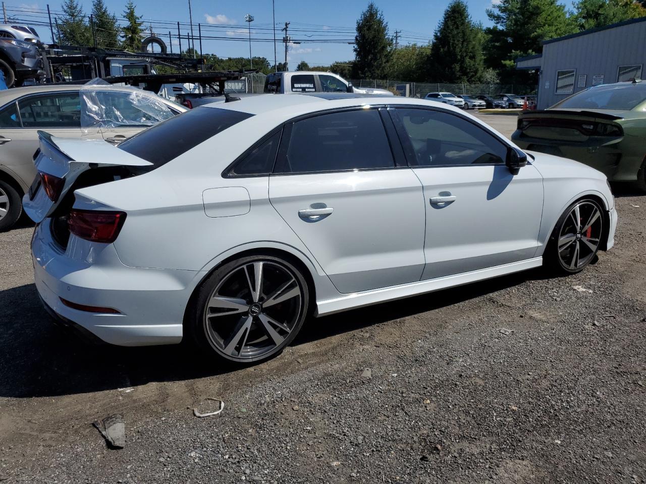 2019 AUDI RS3