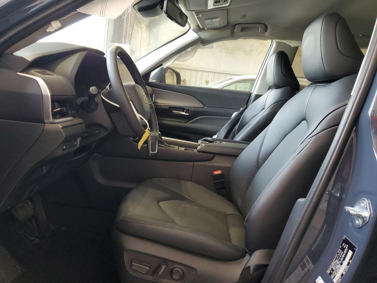 2024 TOYOTA HIGHLANDER