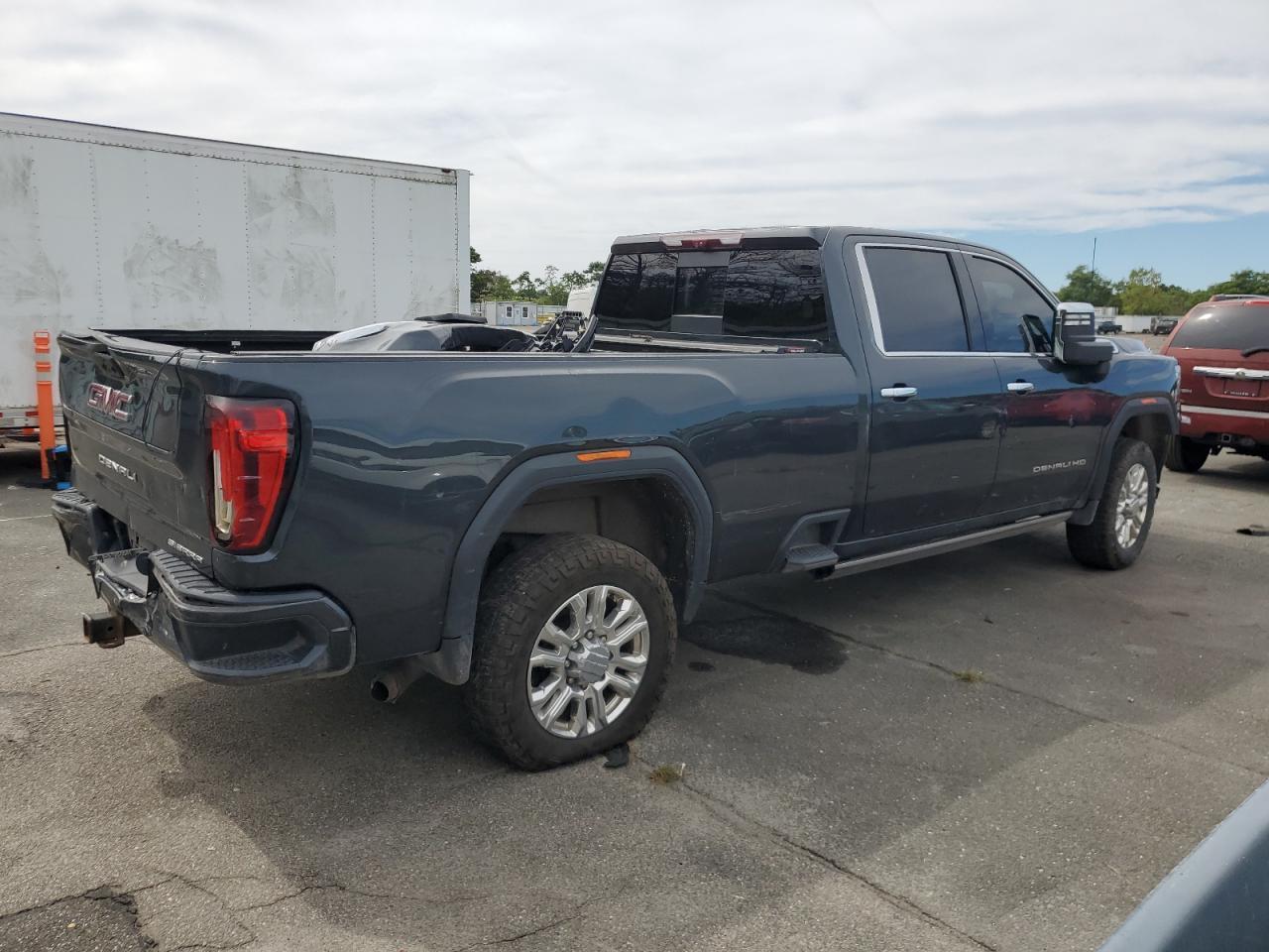2023 GMC Sierra