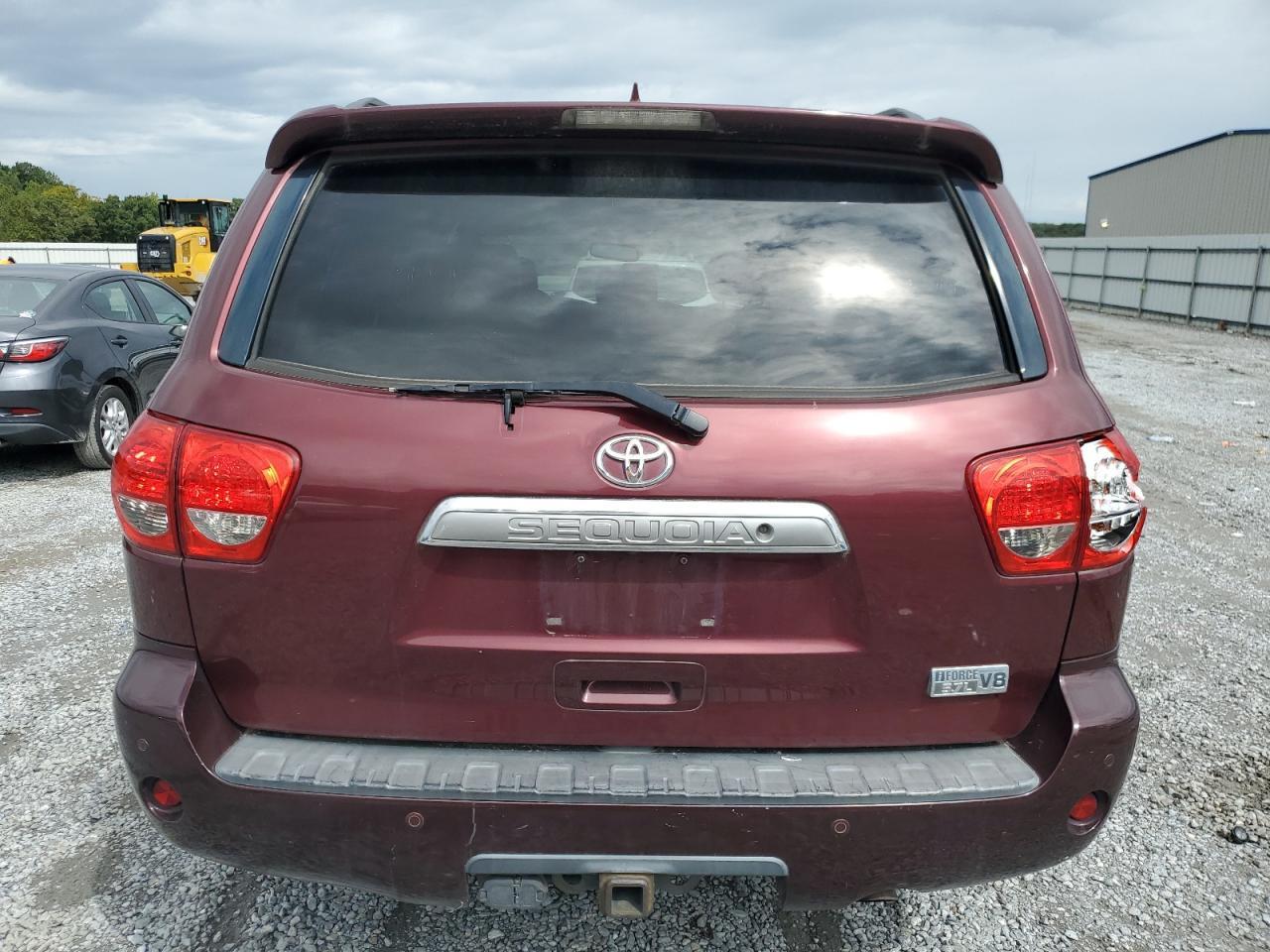 2011 TOYOTA Sequoia