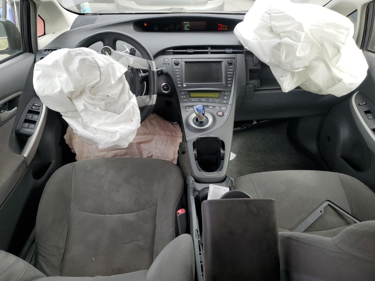 2011 TOYOTA PRIUS
