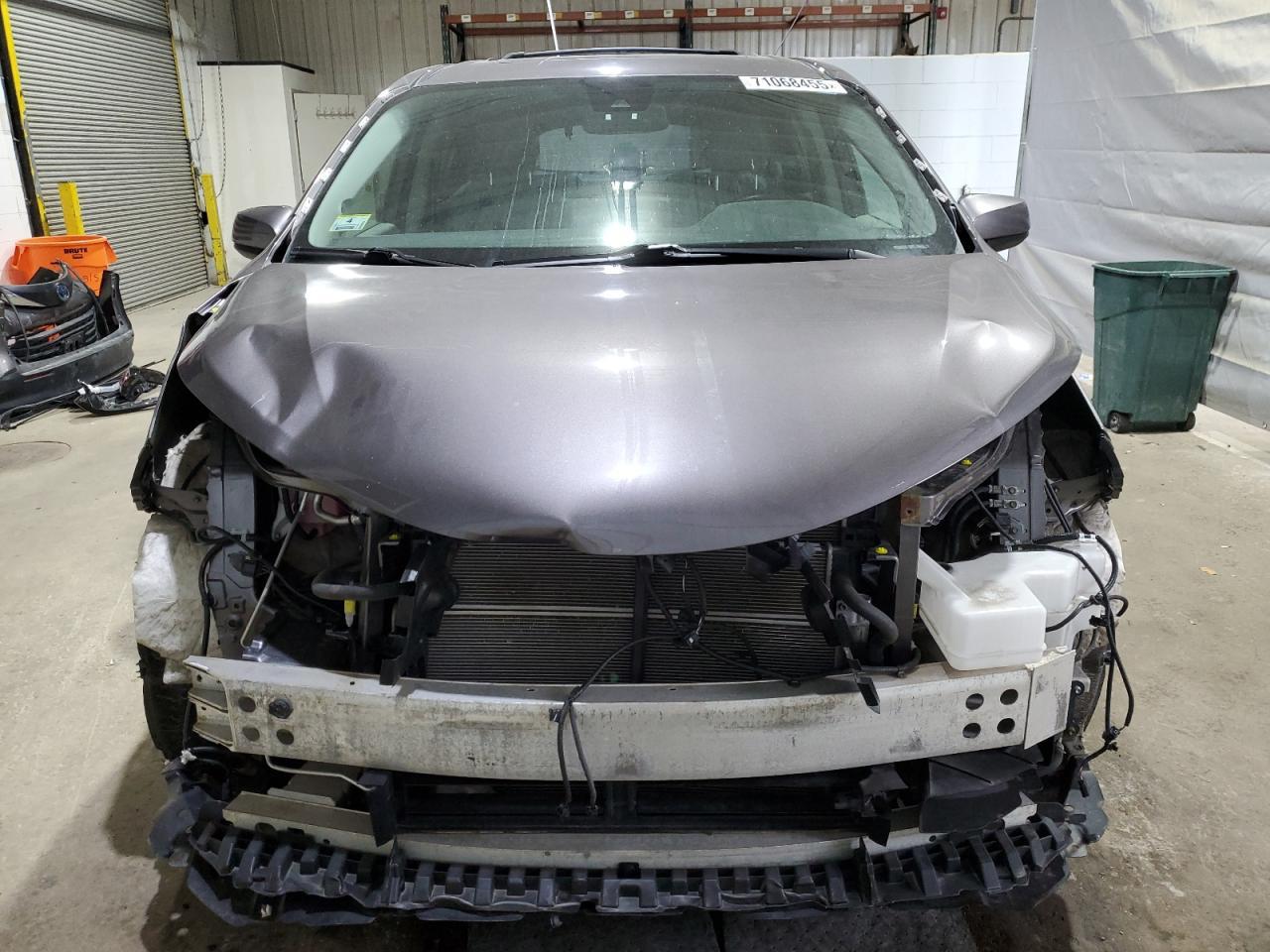 2021 TOYOTA SIENNA