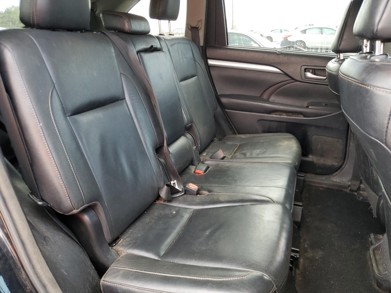 2017 TOYOTA HIGHLANDER