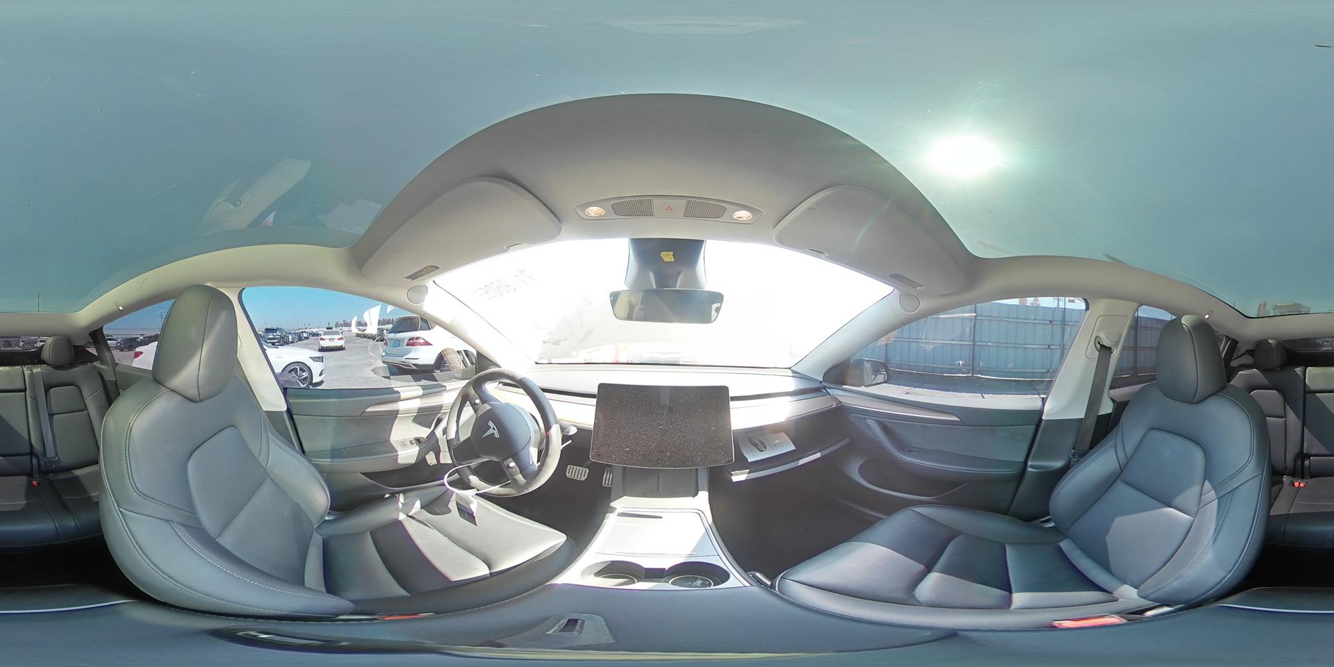 2025 TESLA MODEL Y