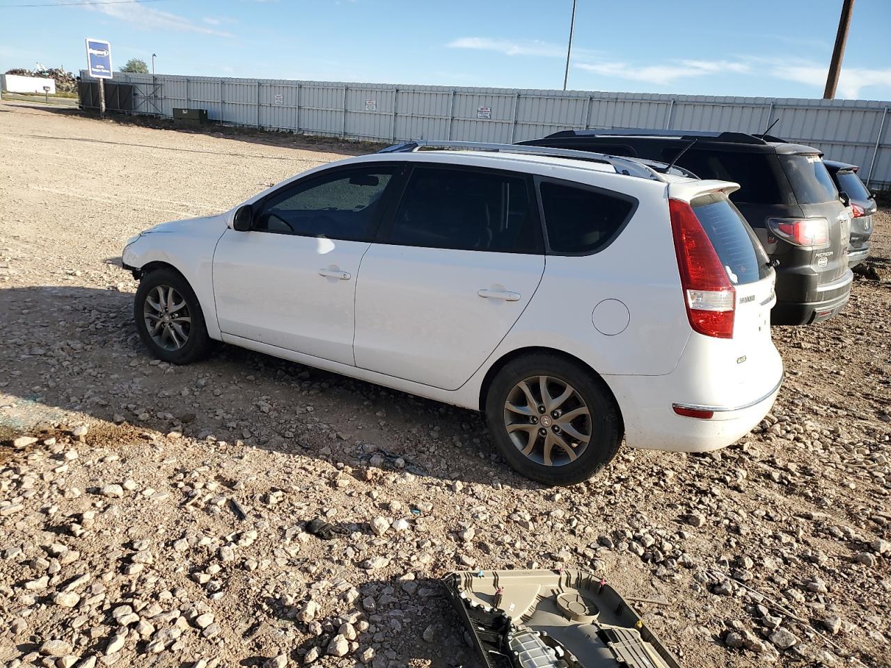 2012 HYUNDAI ELANTRA