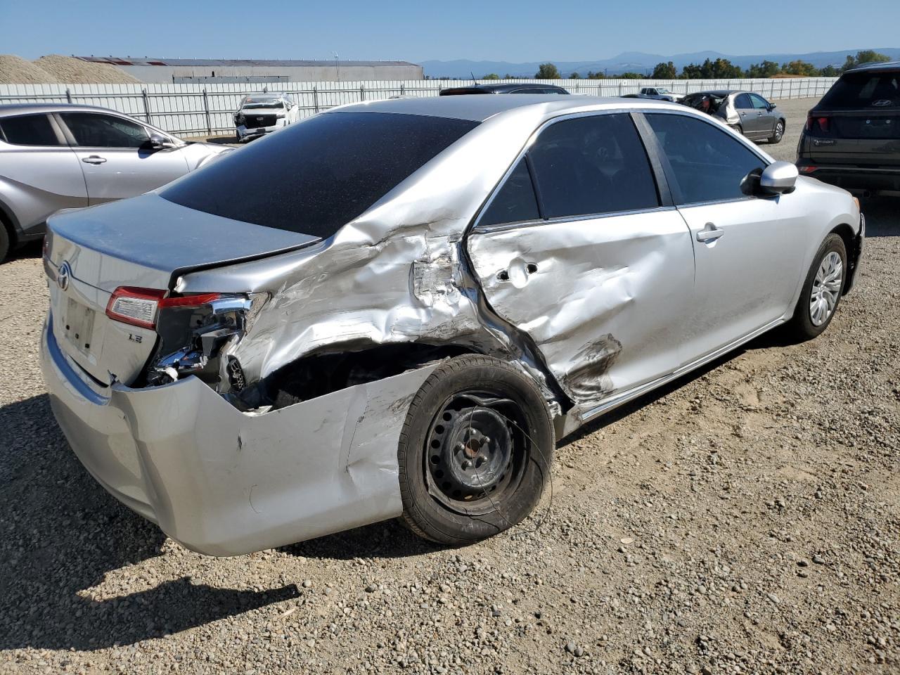 2014 TOYOTA CAMRY