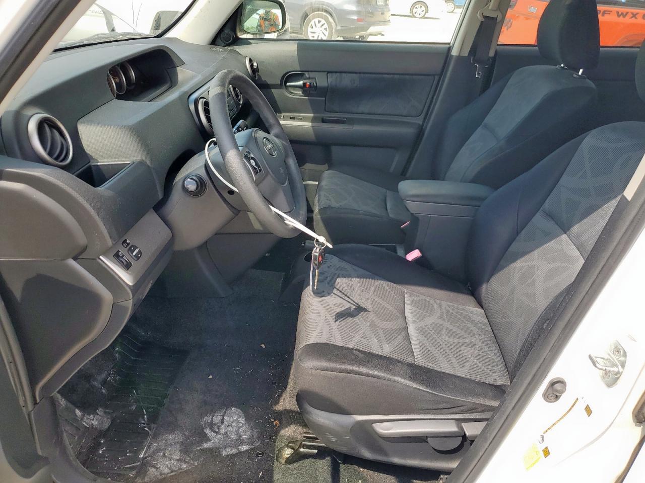 2012 TOYOTA SCION