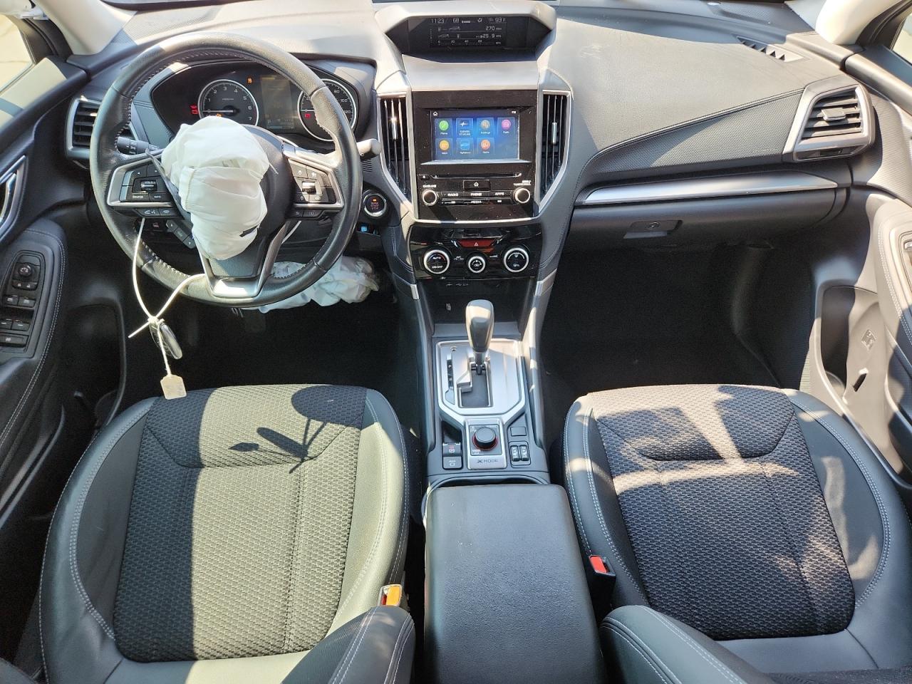 2022 SUBARU FORESTER