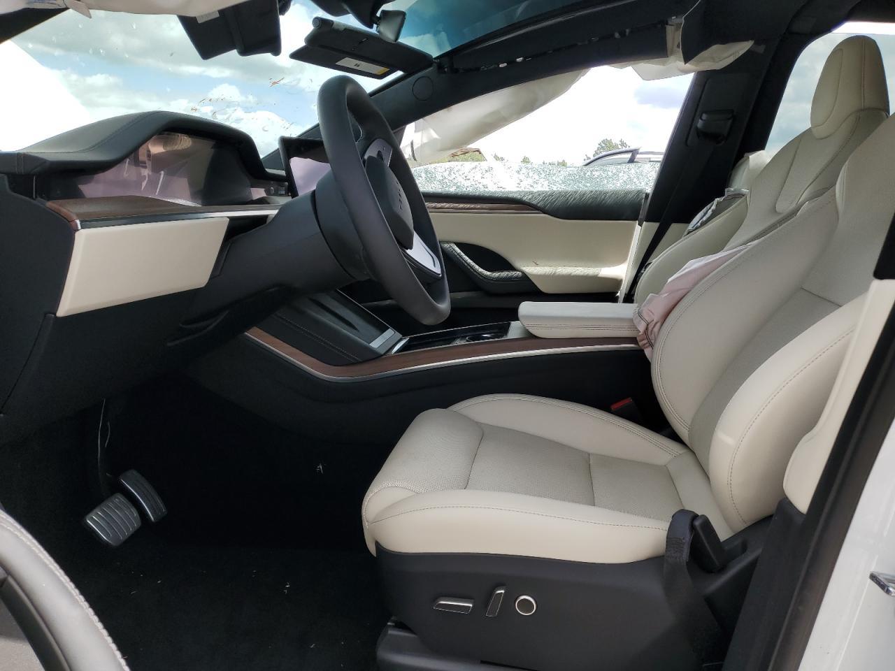 2026 TESLA MODEL X
