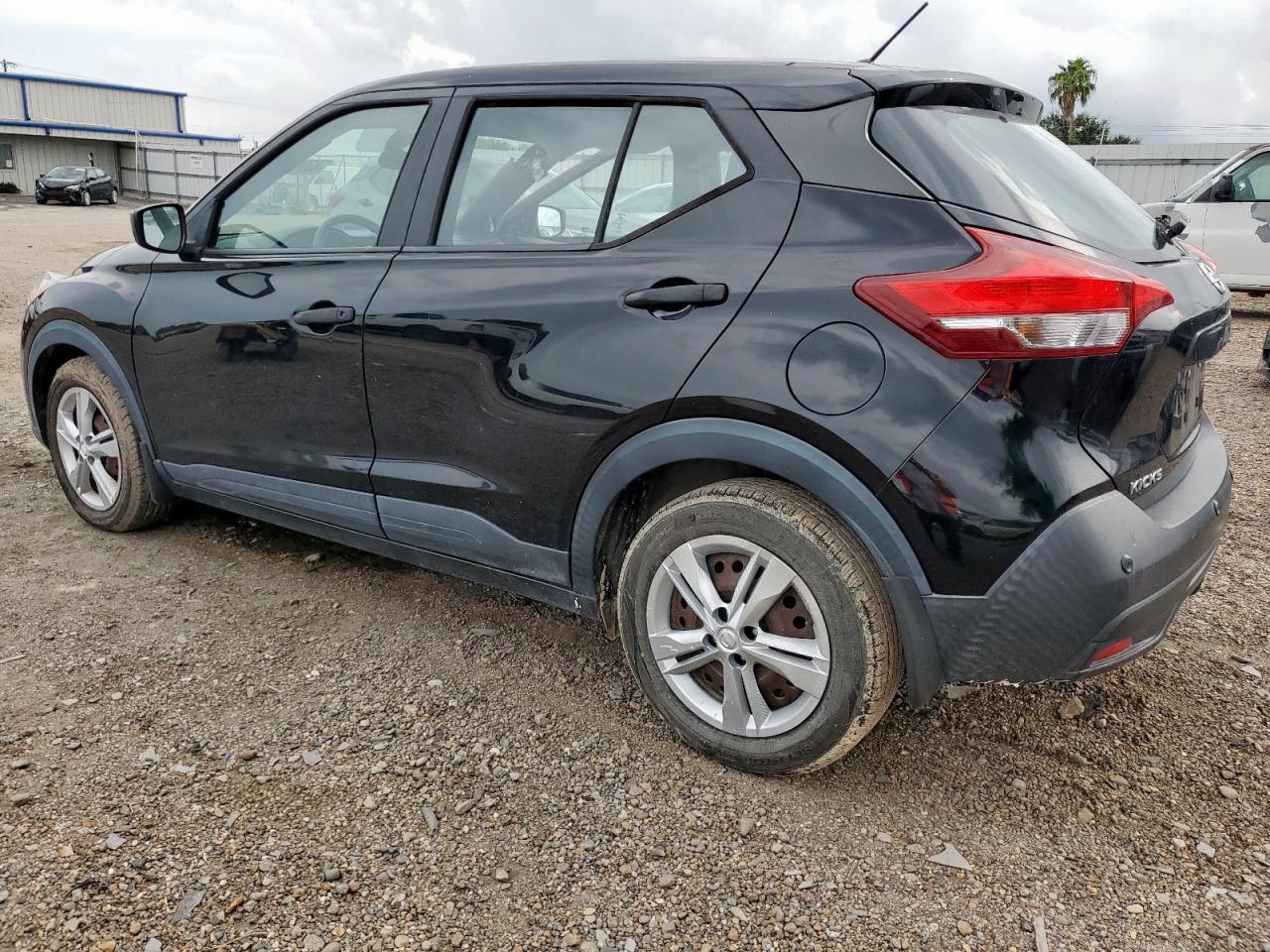 2020 NISSAN KICKS