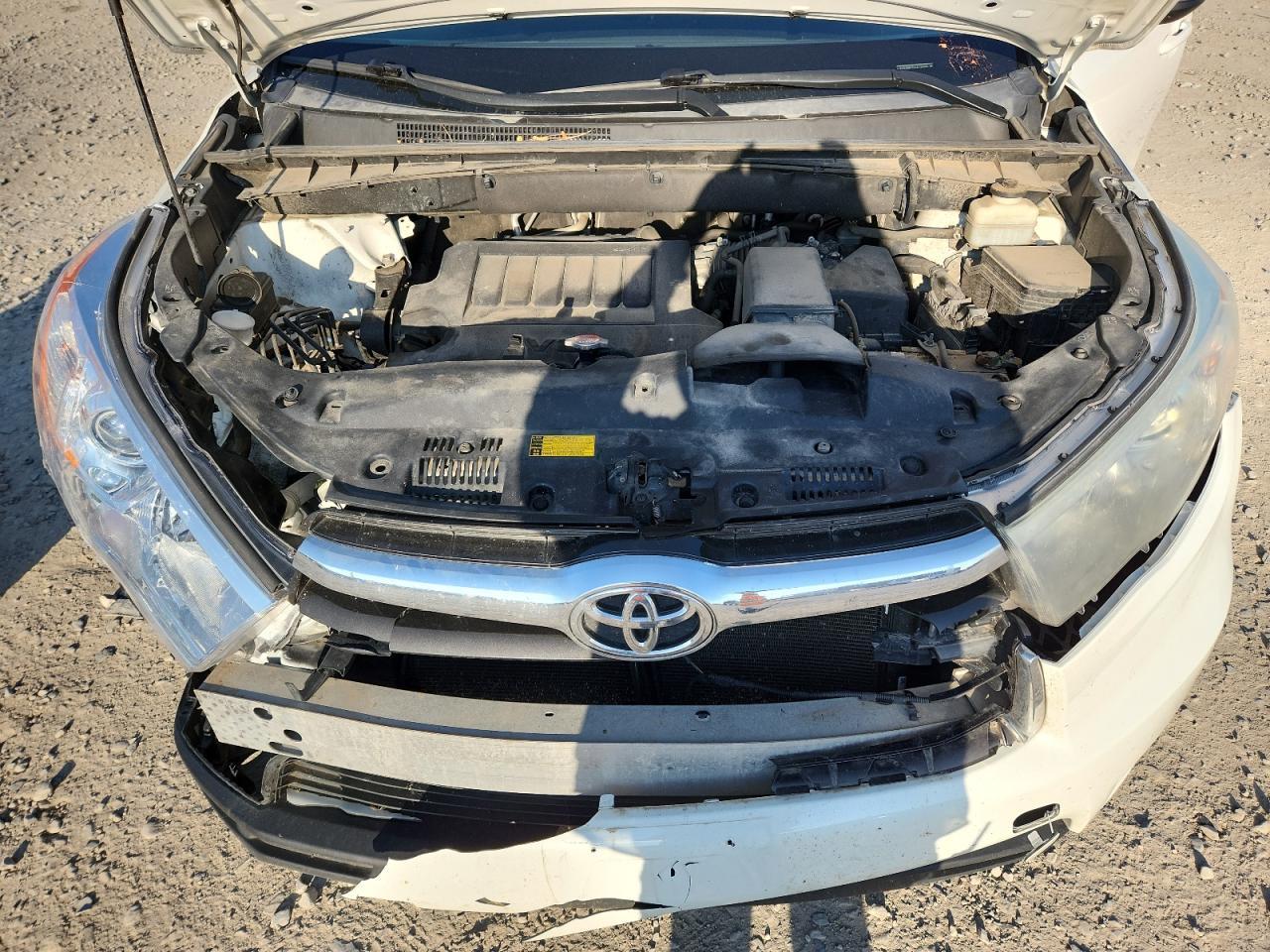 2016 TOYOTA HIGHLANDER