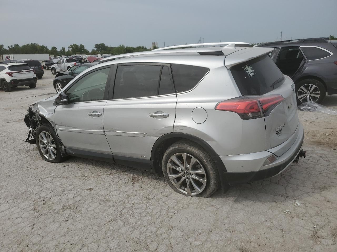 2016 TOYOTA RAV4