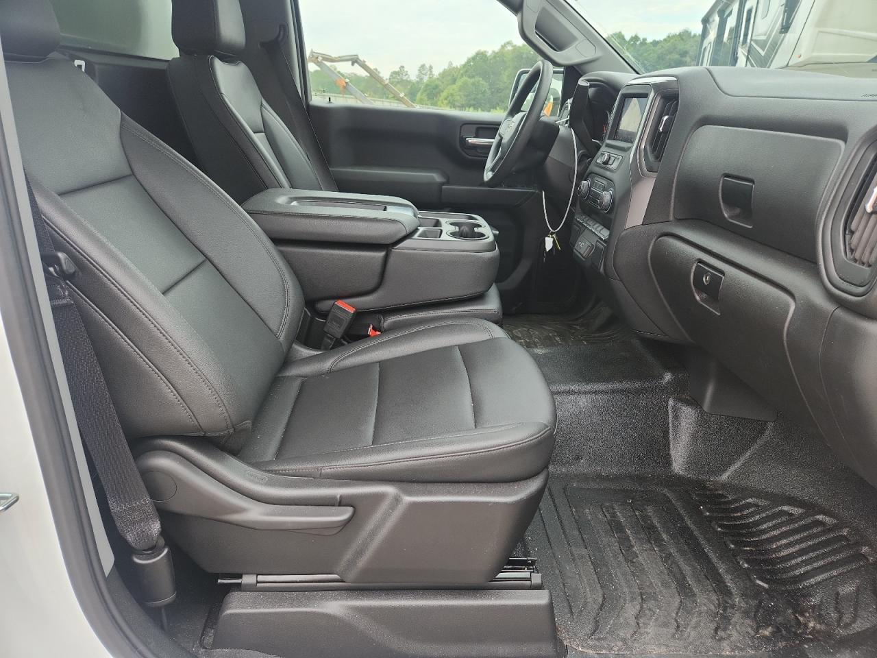 2023 CHEVROLET Silverado