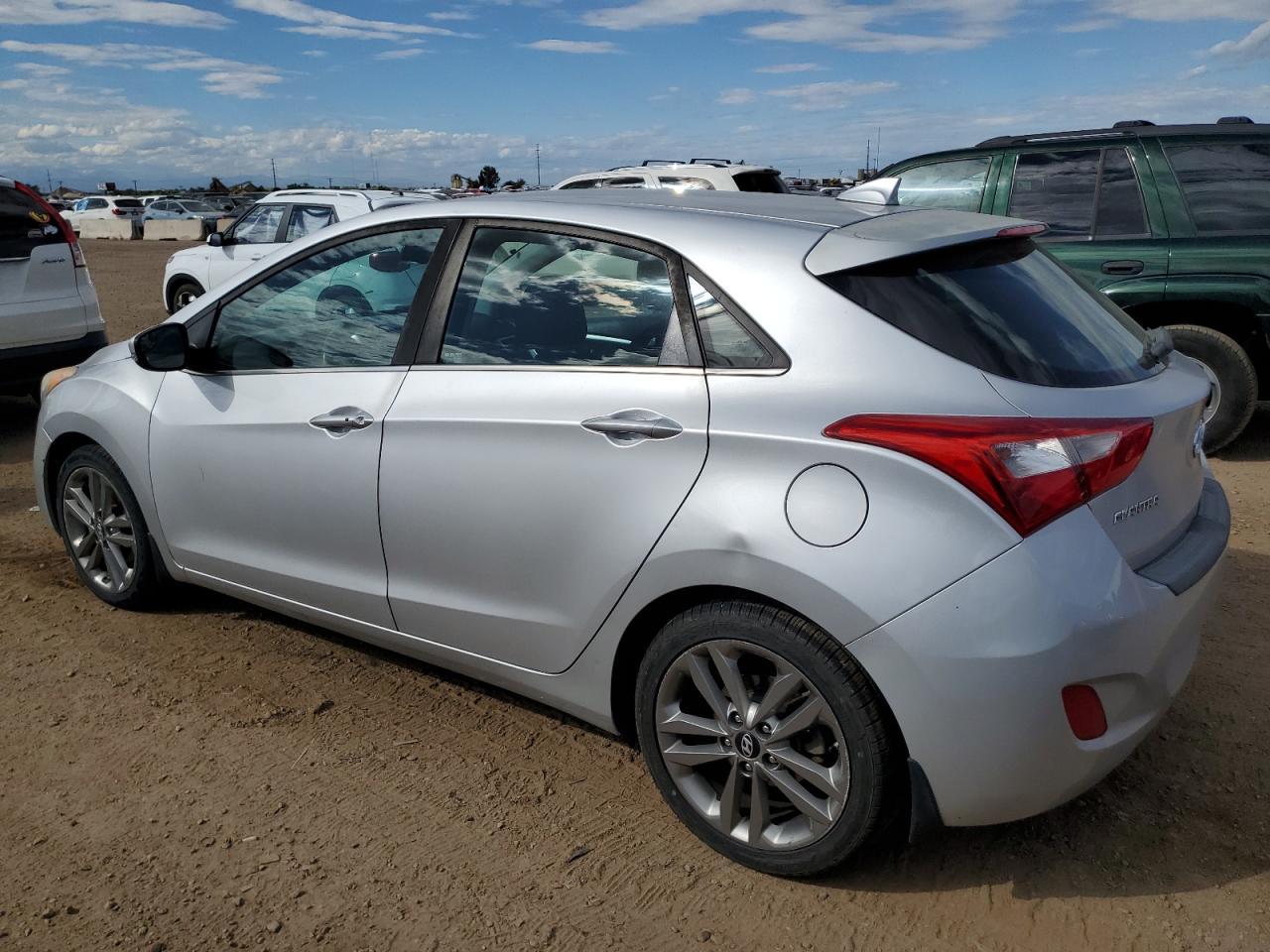 2016 HYUNDAI ELANTRA
