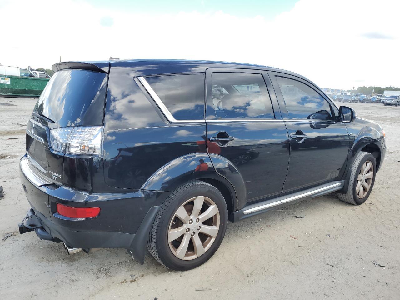 2011 MITSUBISHI outlander