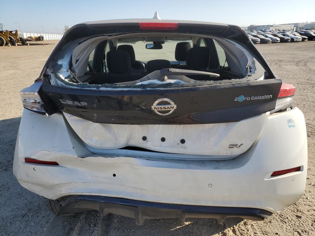 2021 NISSAN LEAF