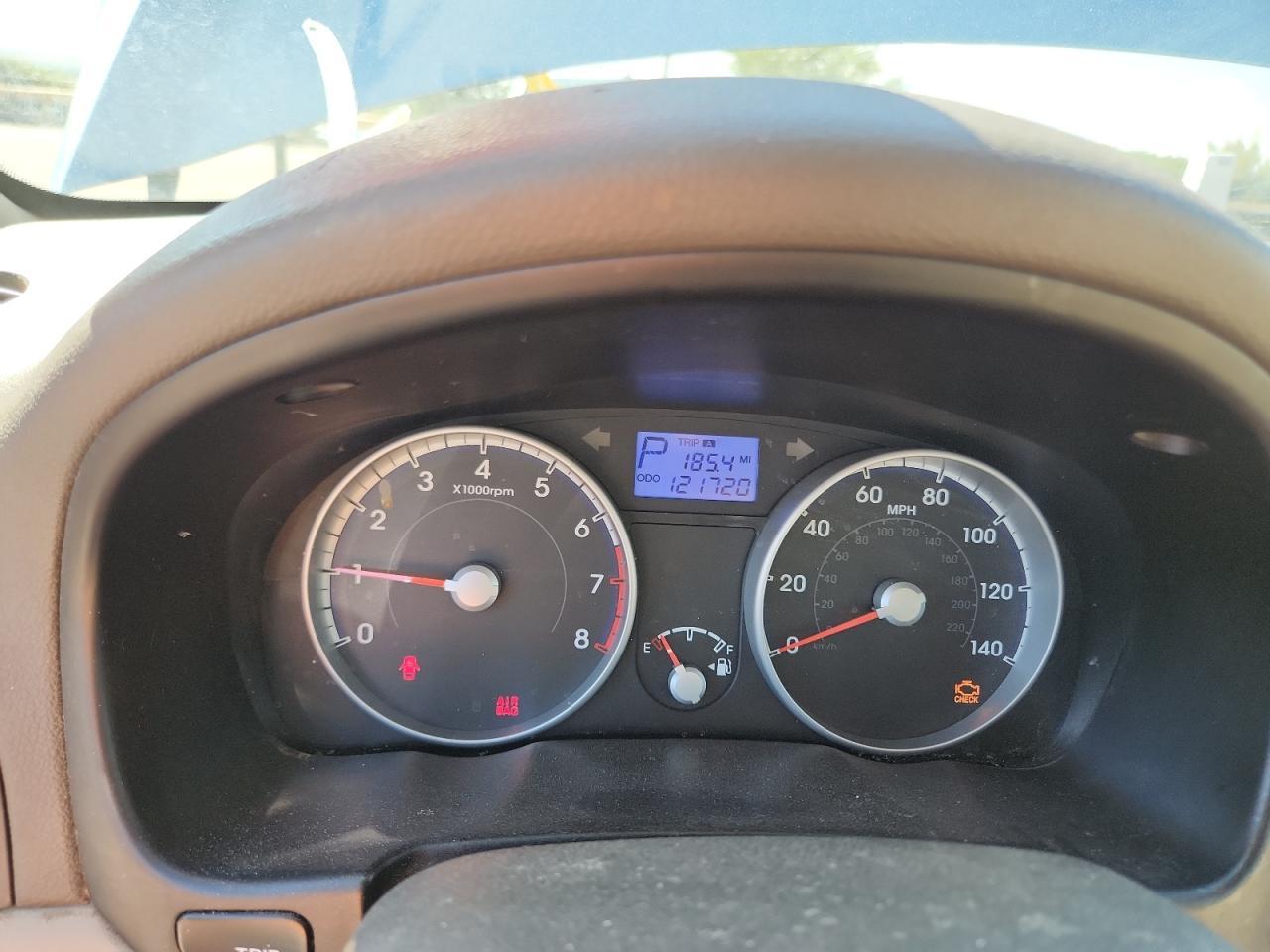 2011 HYUNDAI ACCENT