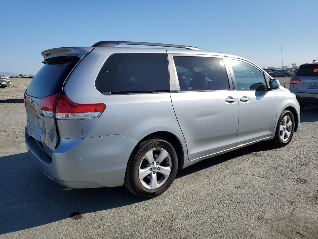 2014 TOYOTA SIENNA