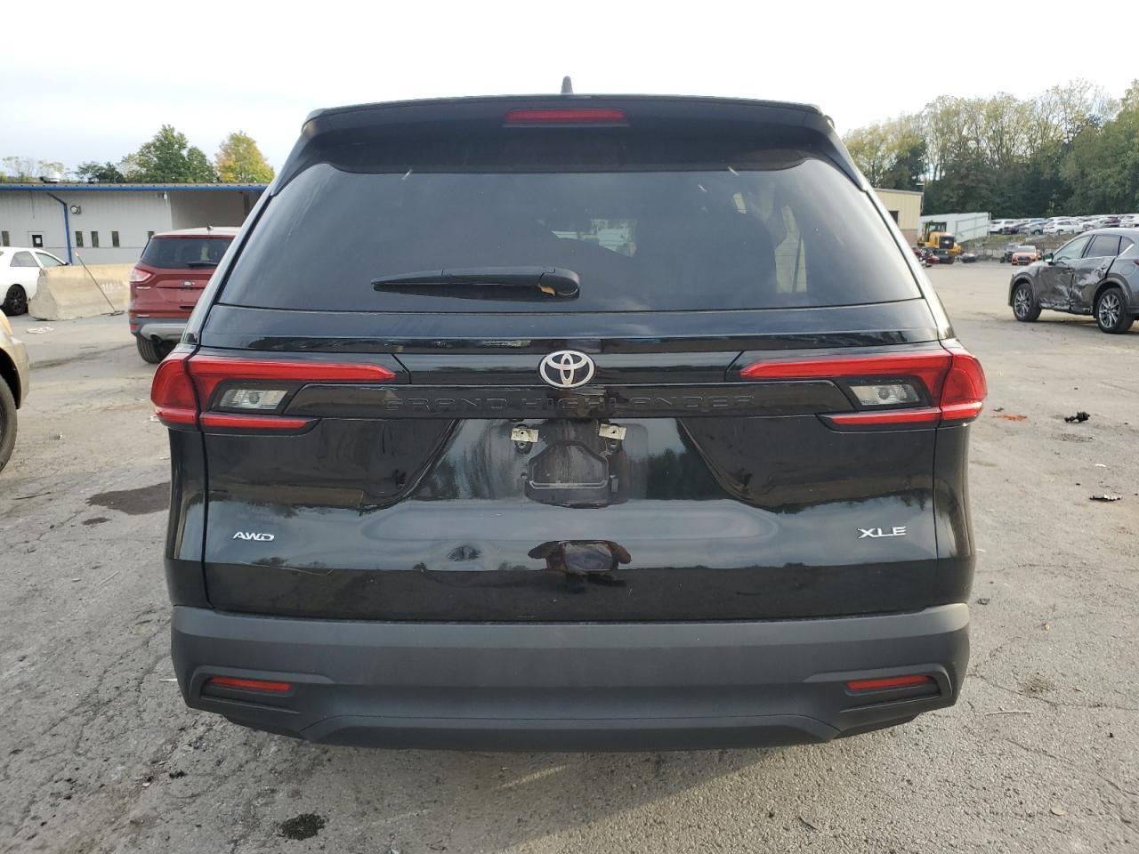 2024 TOYOTA HIGHLANDER