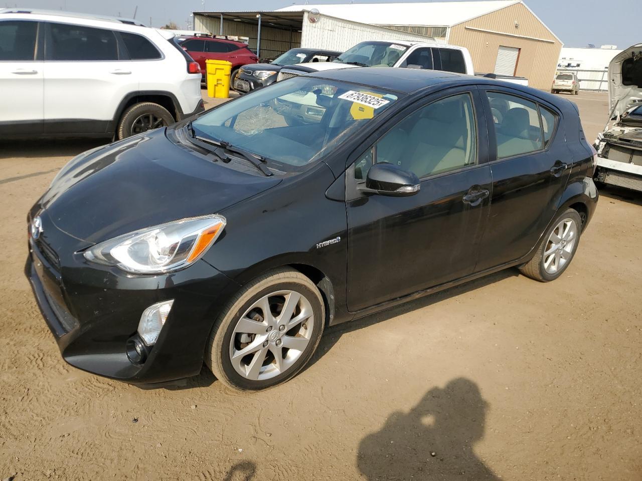 2015 TOYOTA Prius c