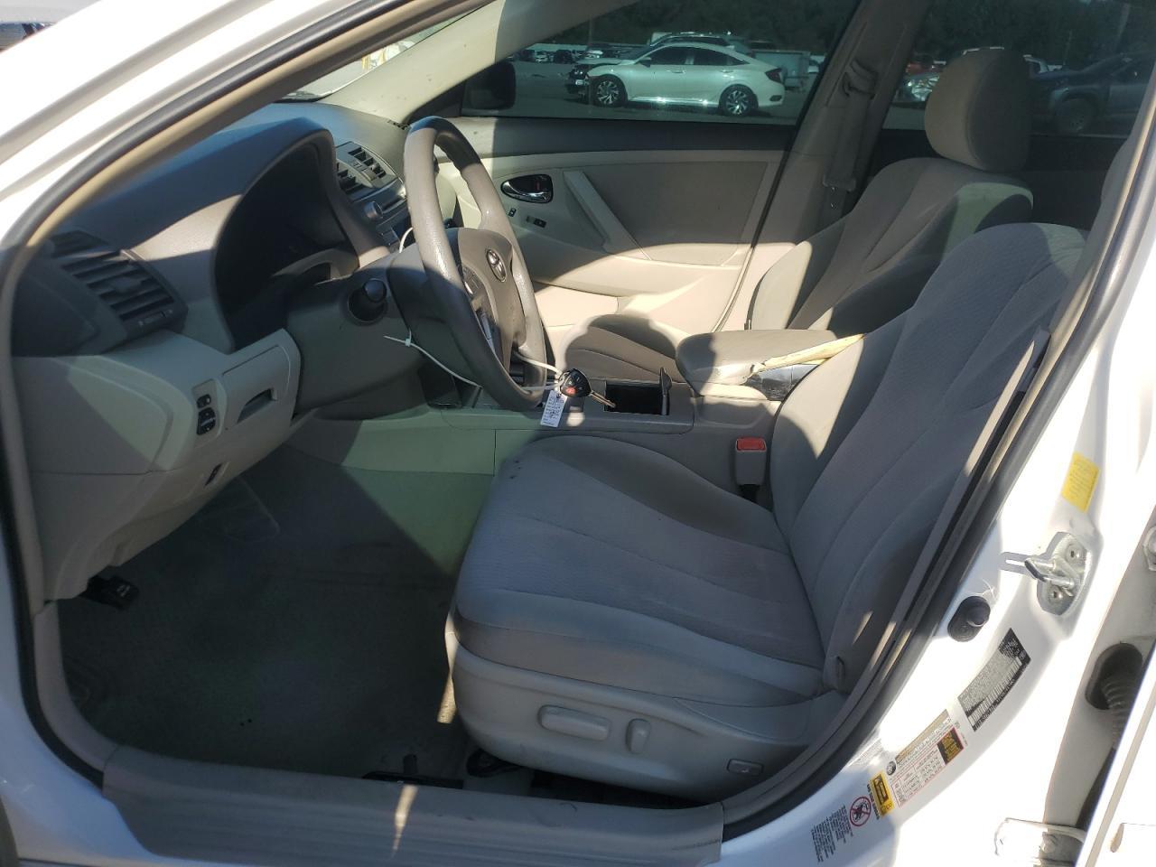 2011 TOYOTA CAMRY
