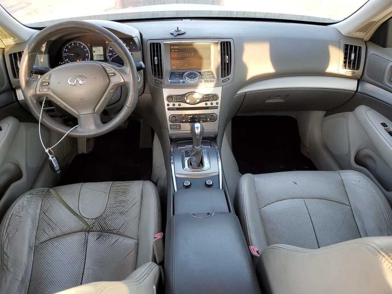 2011 INFINITI G25