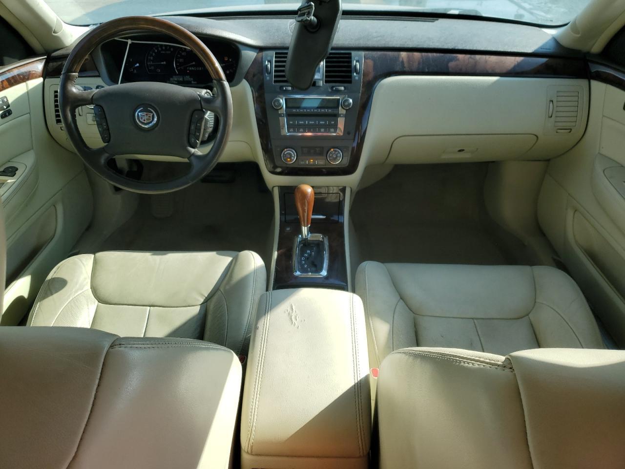 2009 CADILLAC DTS