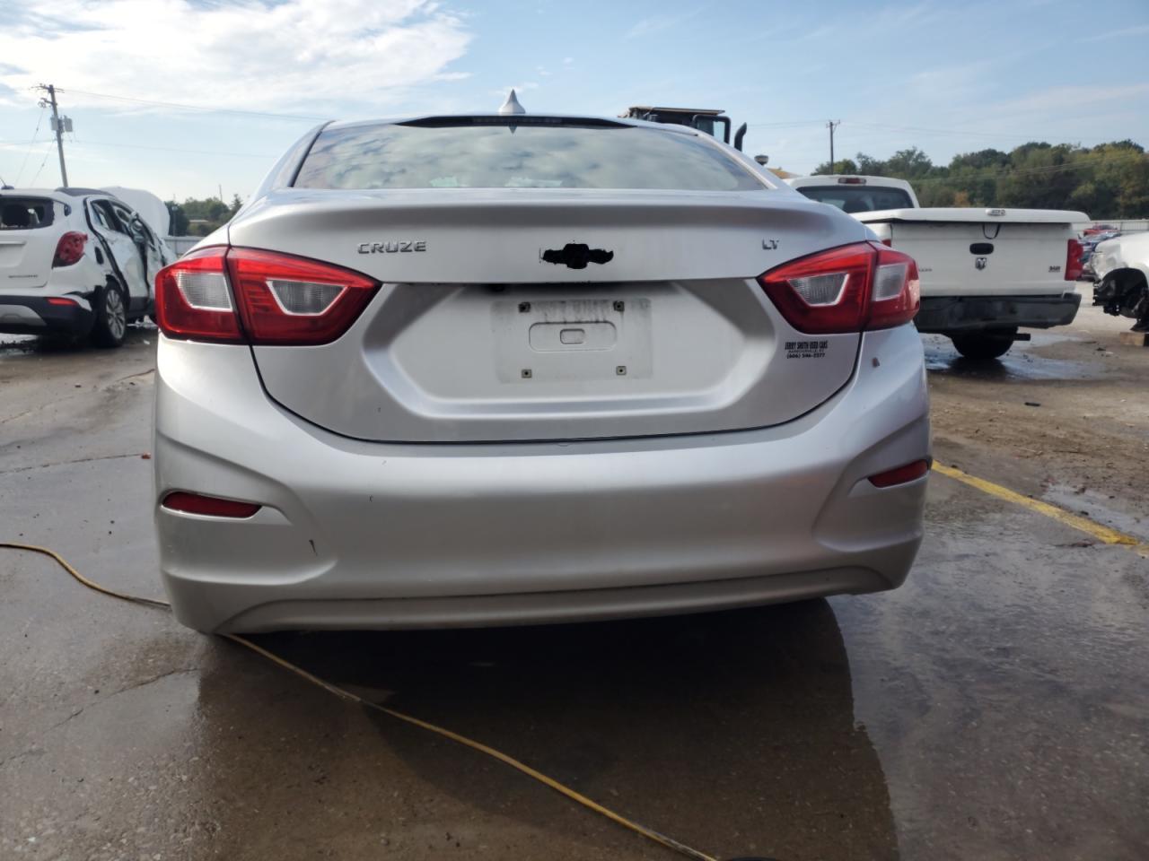 2018 CHEVROLET CRUZE