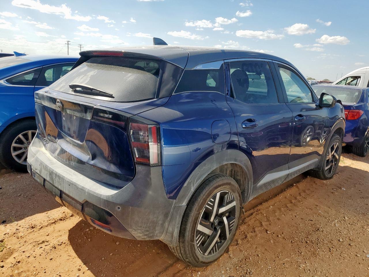 2025 NISSAN KICKS