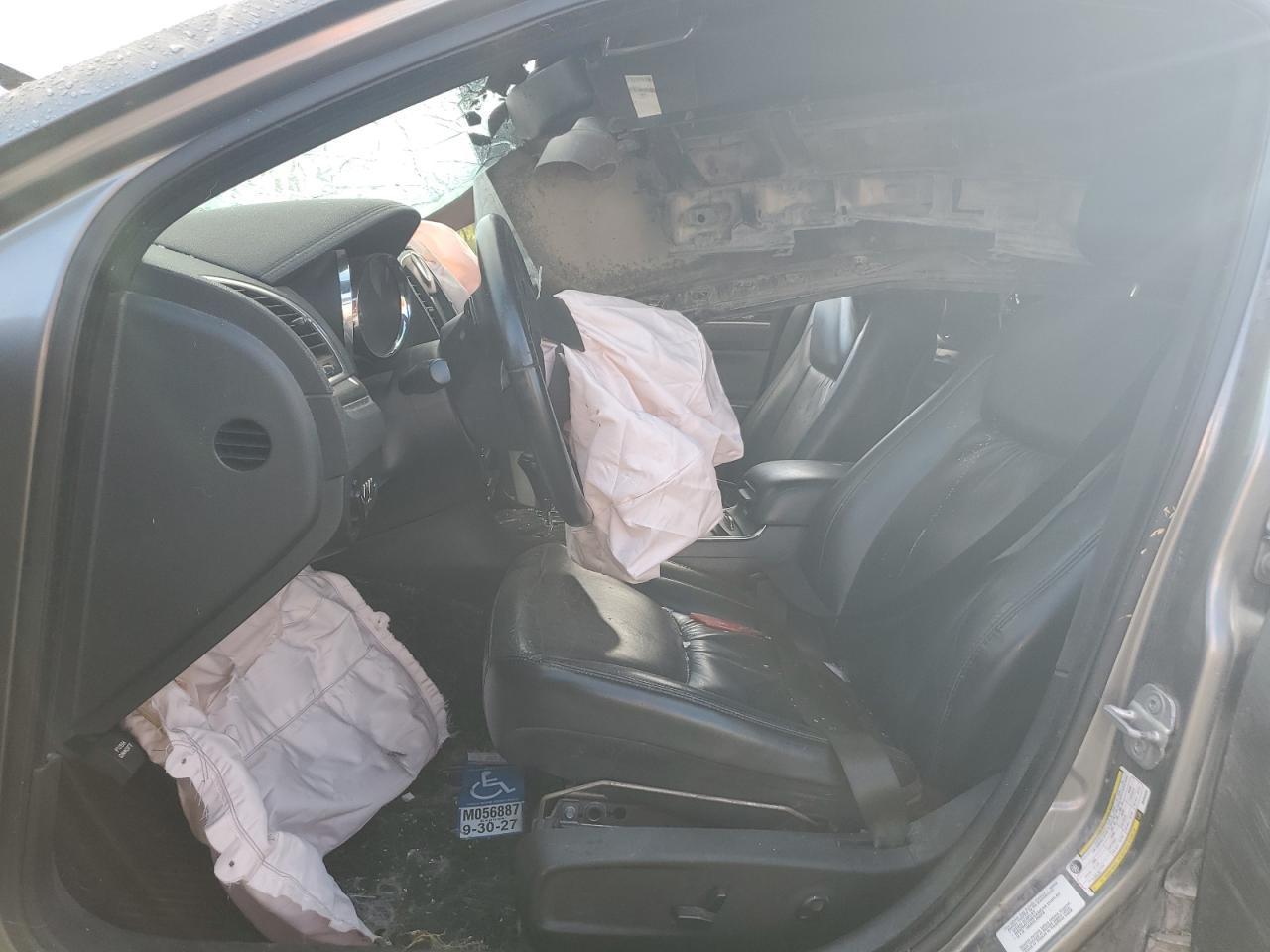 2011 CHRYSLER 300