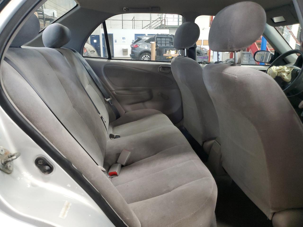 2002 TOYOTA COROLLA