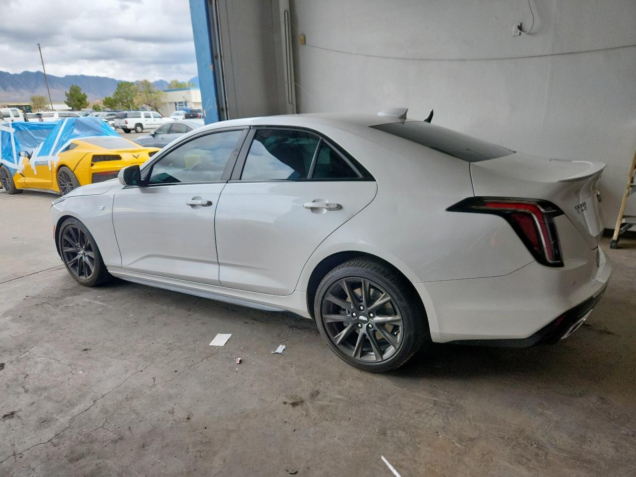 2022 CADILLAC CT4