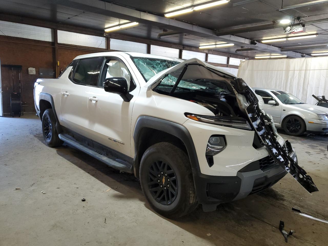 2025 CHEVROLET Silverado