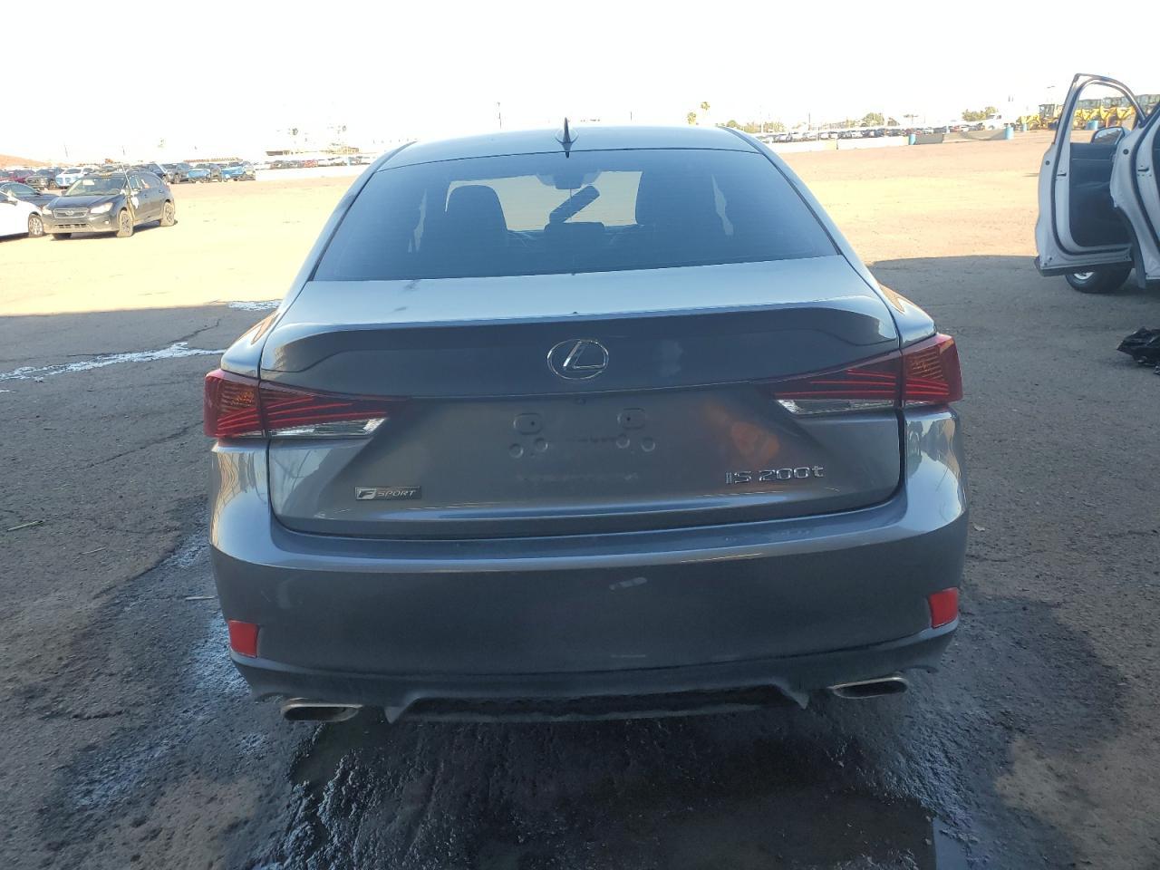 2017 LEXUS IS 200t