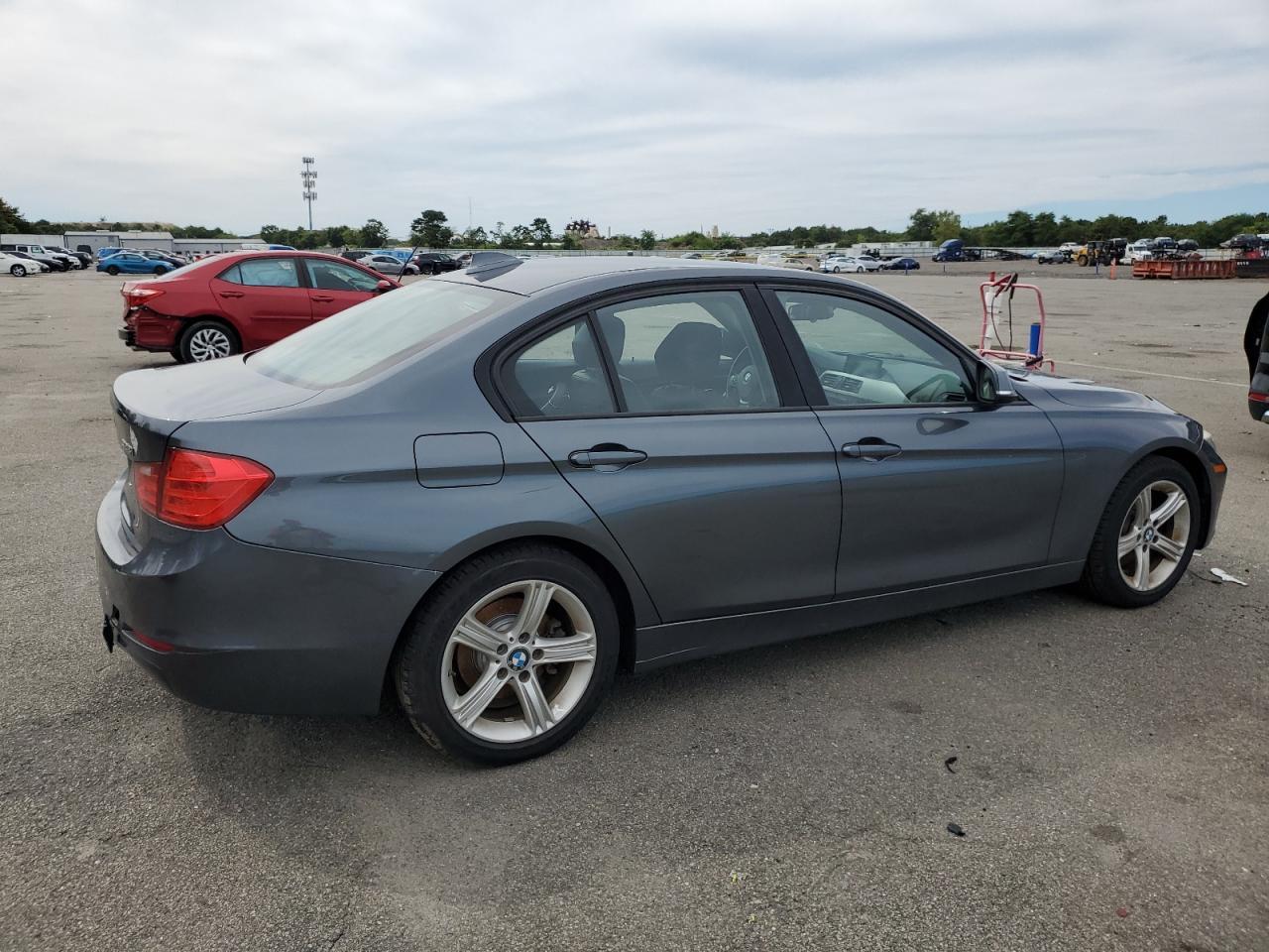 2013 BMW 3 SERIES