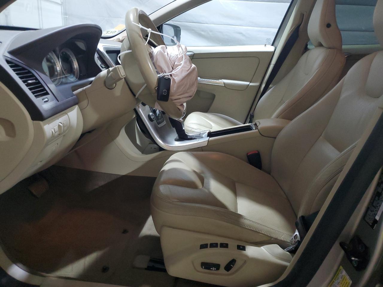 2013 VOLVO XC60