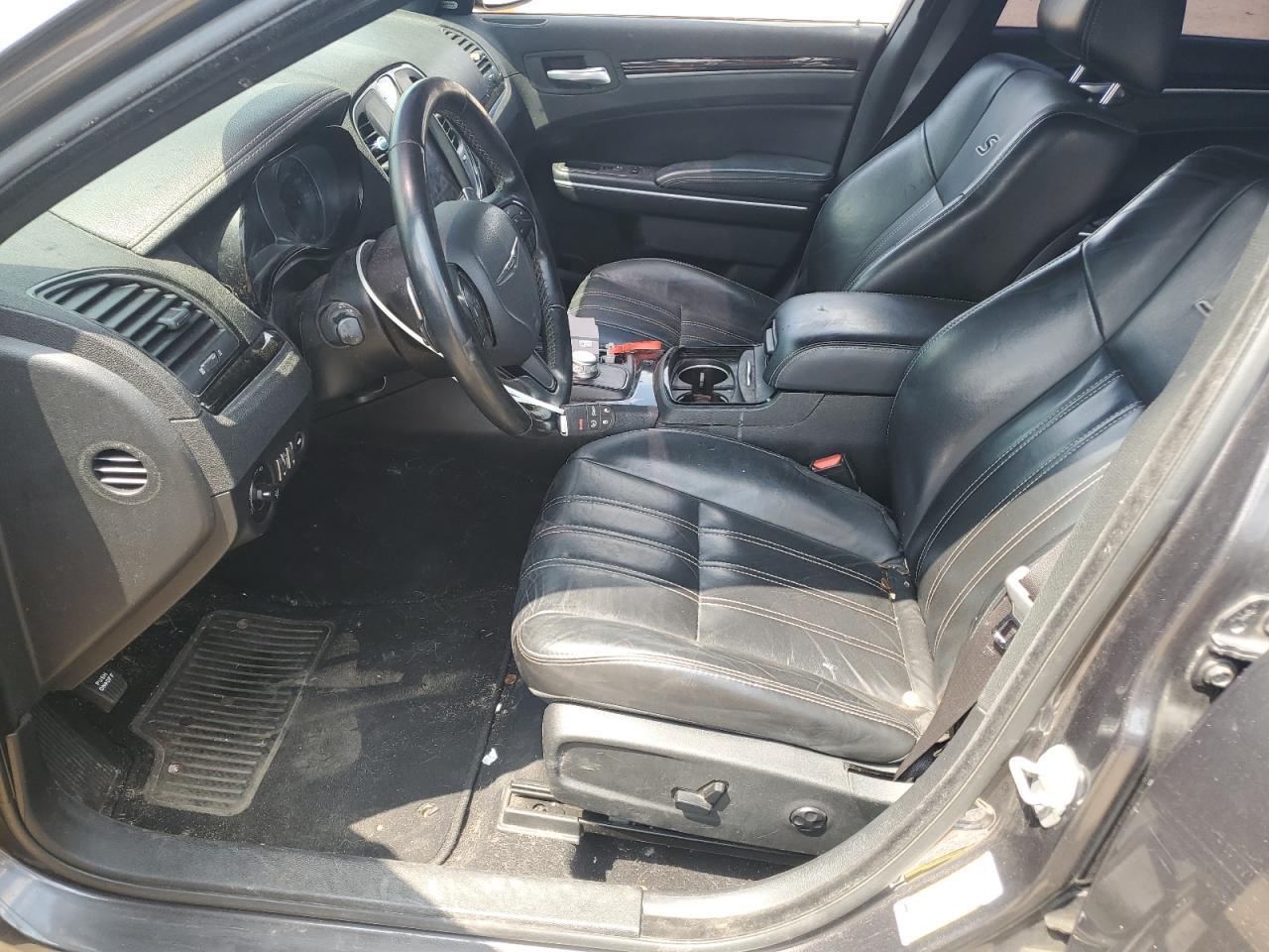 2019 CHRYSLER 300