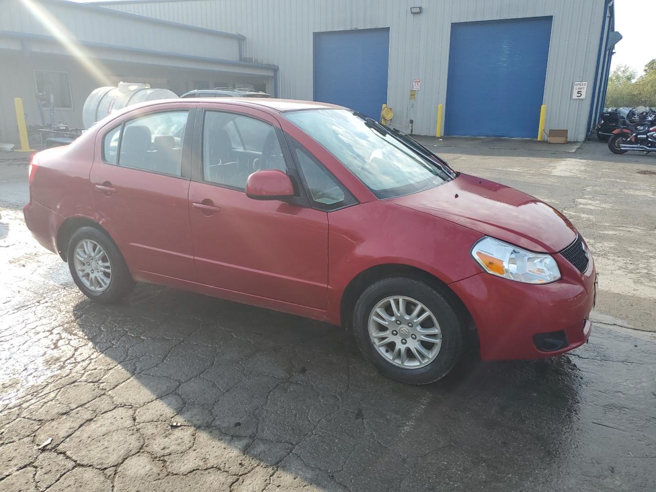 2013 SUZUKI SX4