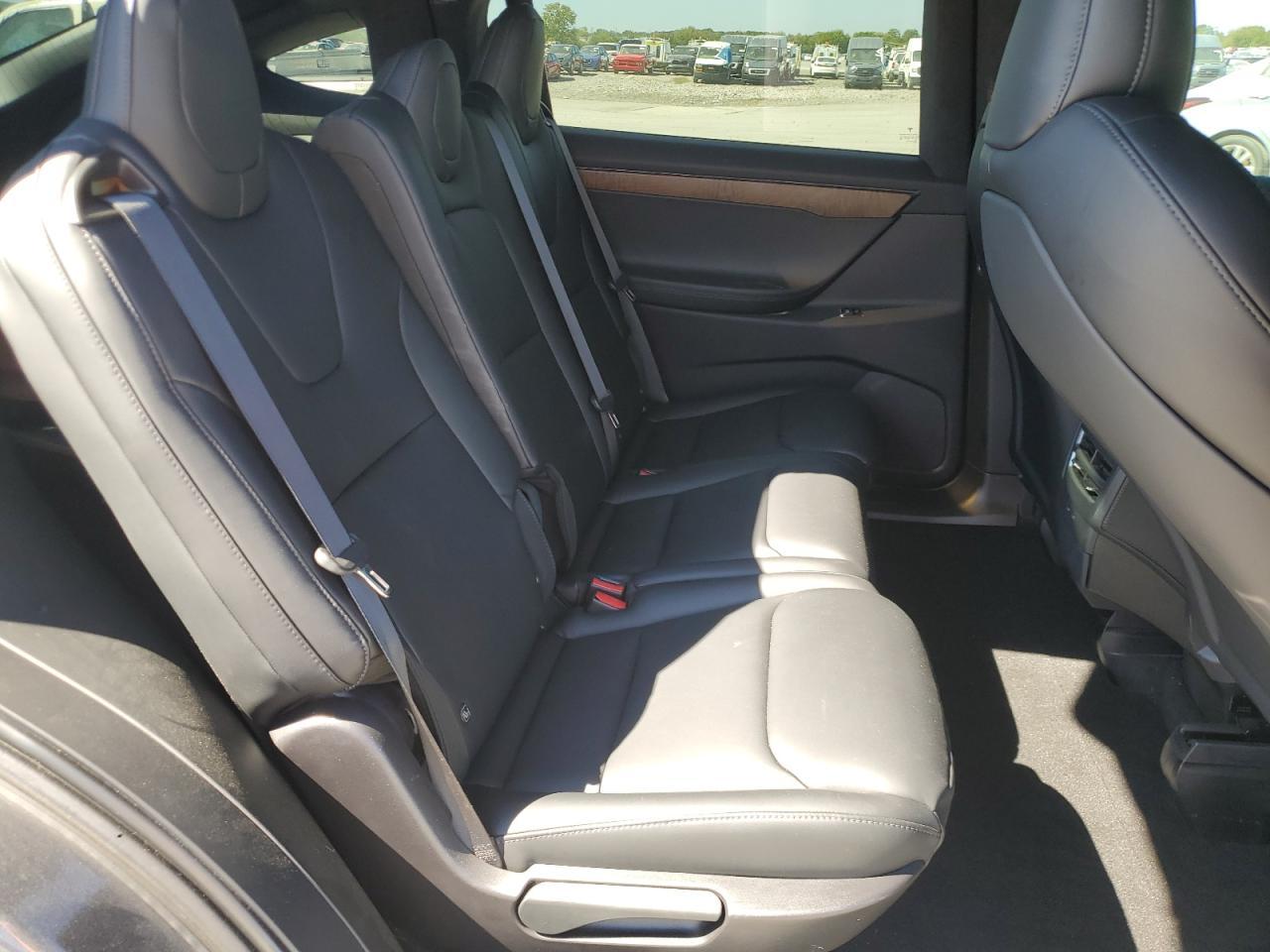 2021 TESLA MODEL X