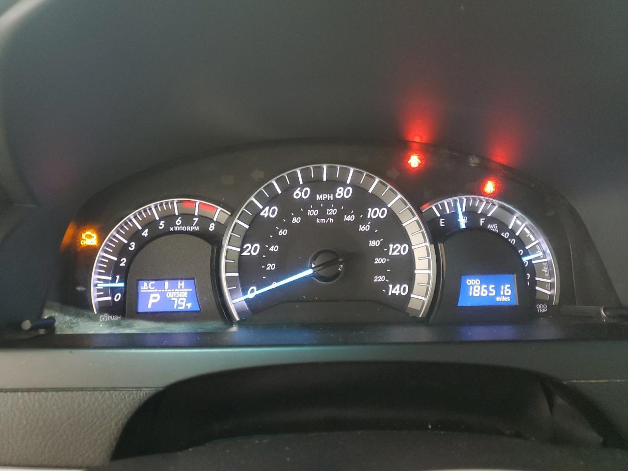 2014 TOYOTA CAMRY